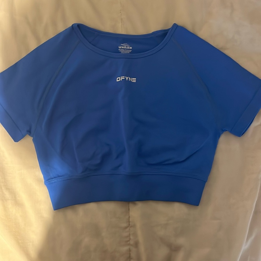 DFYNE IMPACT CROPPED TEE